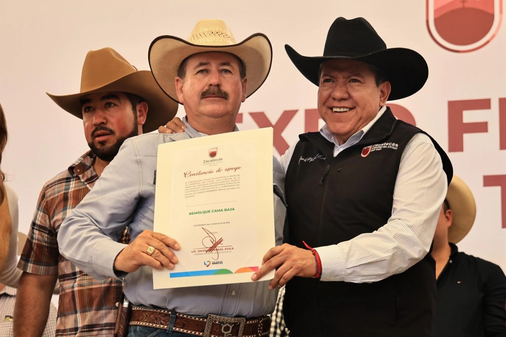 David Monreal arremetió contra Miguel Alonso Reyes.