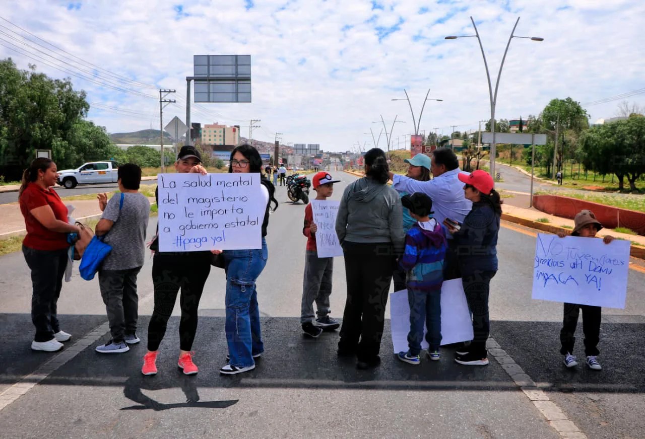 Maestros durante protestas en Zacatecas.