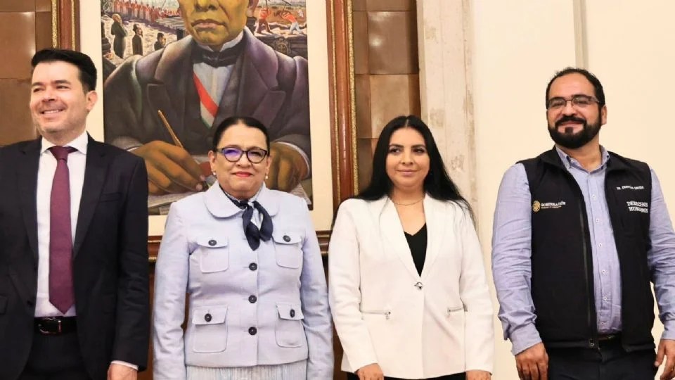 Martha Lidia Pérez toma protesta con Rosa Icela Rodríguez.
