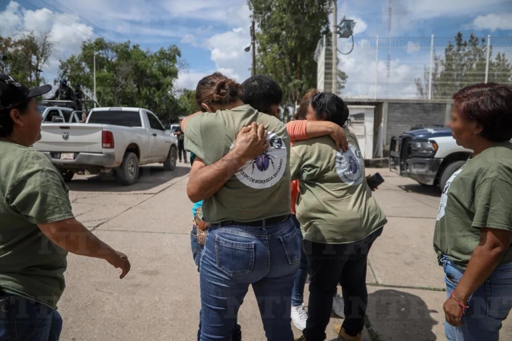 El padre buscador Carmelo Vera Arellano fue secuestrado durante algunas horas por un grupo armado.