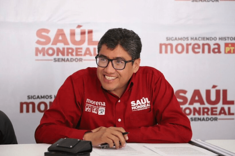 ¿A qué juega Saúl Monreal?