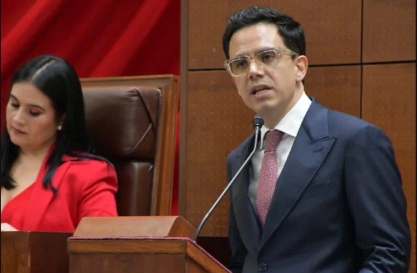 Rodrigo Reyes, secretario de Gobierno, bajo críticas de activistas de derechos humanos.