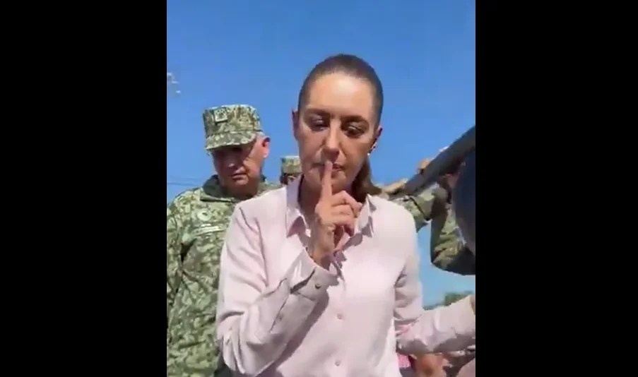 Sheinbaum les pedía callarse para hablar.